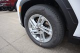 New 2025 Hyundai Tucson SE image 3