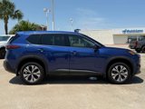Used 2021 Nissan Rogue SV image 4