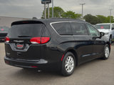 Used 2021 Chrysler Voyager Lxi image 5