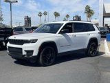 Used 2023 Jeep Grand Cherokee L Laredo image 2
