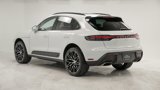 Certified 2024 Porsche Macan image 3