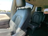 Used 2022 Chrysler Pacifica Touring-L image 4
