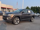 Used 2018 Jeep Compass Limited w/ Navigation Group image 2