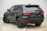 Used 2020 Jeep Grand Cherokee Laredo image 3