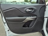 Used 2019 Jeep Cherokee Limited image 4