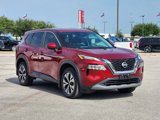 Used 2022 Nissan Rogue SV image 2