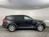 Used 2022 Ford Explorer XLT w/ Equipment Group 202A image 5