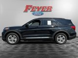 Used 2020 Ford Explorer XLT image 2
