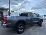Used 2016 Toyota Tacoma TRD Off-Road image 3