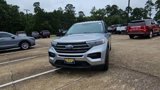 Used 2022 Ford Explorer XLT image 3