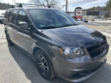 Used 2017 Dodge Grand Caravan SE image 6