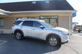Used 2023 Nissan Pathfinder SL w/ Lighting Package (N92) image 3
