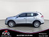 Used 2015 Nissan Rogue S image 2