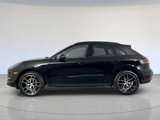 Certified 2025 Porsche Macan image 2