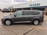 Used 2017 Chrysler Pacifica Touring-L image 2