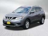 Used 2016 Nissan Rogue SV image 3