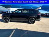 Used 2023 Jeep Grand Cherokee L Laredo image 4