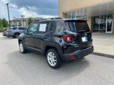 Used 2021 Jeep Renegade Latitude image 2