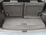 Used 2021 Volkswagen Tiguan SE w/ Panoramic Sunroof Package image 6