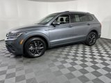 Used 2023 Volkswagen Tiguan SE image 4