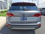 Certified 2024 Volkswagen Taos SE image 5