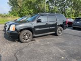 Used 2007 GMC Yukon SLT w/ SLT Preferred Equipment Group image 2
