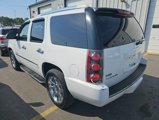 Used 2010 GMC Yukon Denali image 3