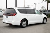 Used 2022 Chrysler Pacifica Touring-L image 4