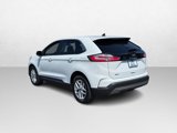 Used 2023 Ford Edge SEL image 3