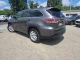 Used 2015 Toyota Highlander LE image 4