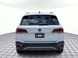 Used 2022 Volkswagen Taos SE image 4