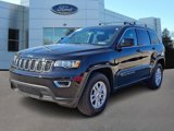 Used 2020 Jeep Grand Cherokee Laredo image 3