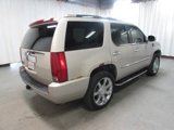 Used 2007 Cadillac Escalade AWD w/ Information Package image 4