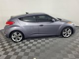 Used 2017 Hyundai Veloster Value Edition image 6