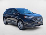 Used 2019 Ford Edge Titanium image 3