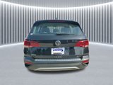 Certified 2022 Volkswagen Taos S image 4