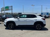 Used 2023 Chevrolet TrailBlazer LT image 2