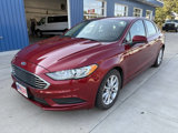 Used 2017 Ford Fusion SE w/ Fusion SE Technology Package image 2
