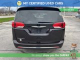 Used 2017 Chrysler Pacifica Touring-L Plus image 6