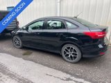 Used 2018 Ford Focus SE w/ SE Appearance Package image 4