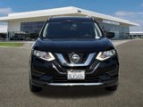 Used 2019 Nissan Rogue SV image 4