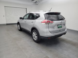 Used 2015 Nissan Rogue SV image 3