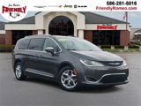 Used 2020 Chrysler Pacifica Limited image 1