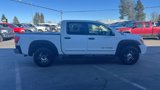 Used 2009 Nissan Titan SE image 3
