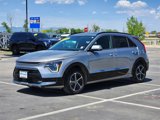 Certified 2023 Kia Niro SX image 4