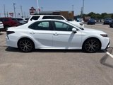 Used 2023 Toyota Camry SE image 3