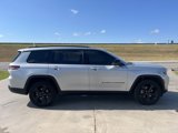 Used 2023 Jeep Grand Cherokee L Laredo image 5