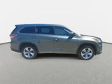 Used 2016 Toyota Highlander Limited image 4