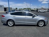Used 2020 Ford Fusion SE image 2