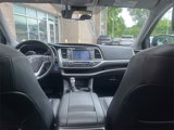 Used 2017 Toyota Highlander Limited image 5